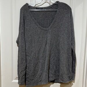 Brandy Melville Gray V-Neck Long Sleeve Top